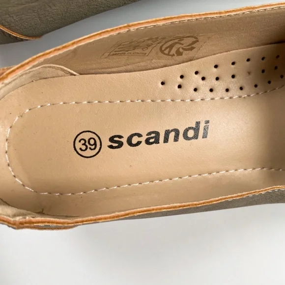 π SCANDI TAN PERFORATED STITCHED WEDGES! - Picture 8 of 13